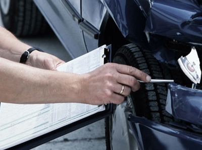 Изображение оценка при дтп легкового автомобиля